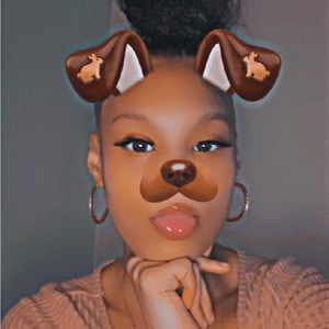 Meet your Posher, Denise